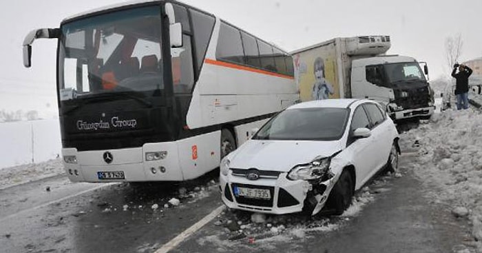 Eskişehir'de Zincirleme Kaza: 43 Yaralı