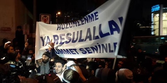 Cumhuriyet Gazetesi Önünde Eylem: 'Kouachi Kardeşler Onurumuzdur'