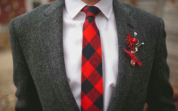 25.Sıkı bağlanan kravatlar erkeklerde baş ağrısına, konsantrasyon eksikliğine, beyin ve boyun problemlerine neden olur.