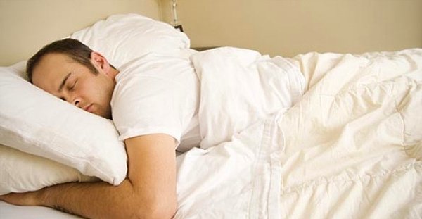 26.Moraliniz bozukken uyumak iyi değildir. Beyin dinlendiğinde size kötü gelen her şey dahada belirginleşir ve sizi daha mutsuz eder.