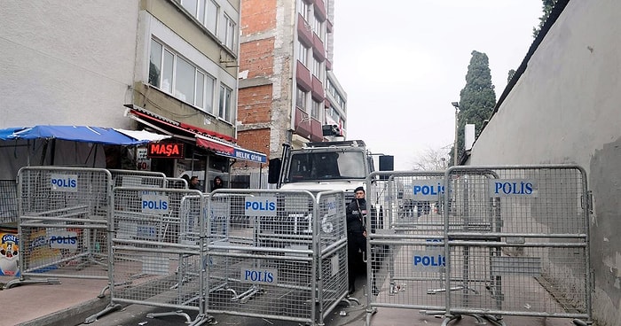 Cumhuriyet Gazetesi Önündeki Önlem Devam Ediyor