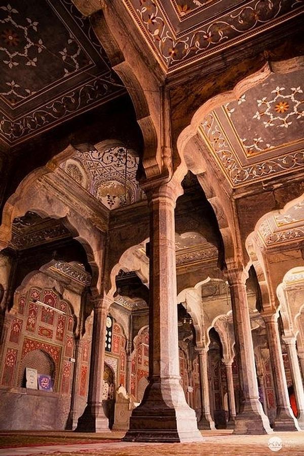 6. Badshahi Camii, Pakistan