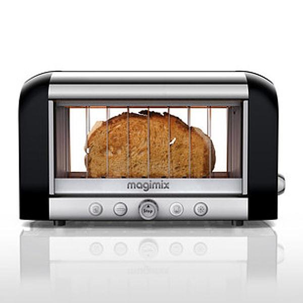 8. Vision Toaster ile artık tost yaparken onu izleyebilecek ve yakmadan hazırlayabileceksiniz.