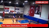 Antrenör Faul Yapan Oyuncusunu Tokatladı
