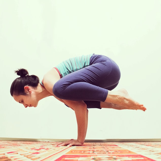 Bu İnsanlar Neden Böyle Duruyor Dedirten 10 Yoga Pozisyonu