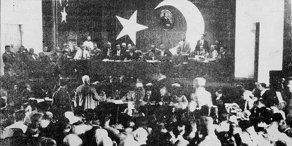 4. 1920'ler: Ankara basını-İstanbul basını mücadelesi
