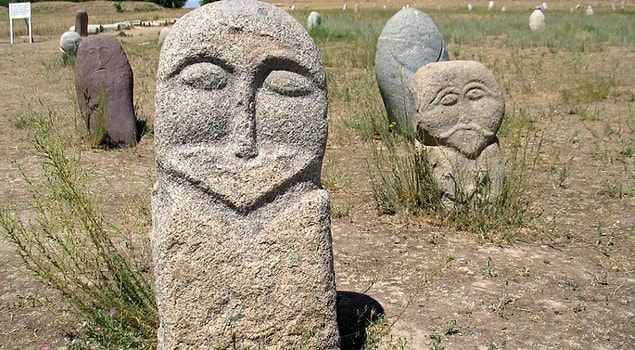 3. Mezar Taşlarımız