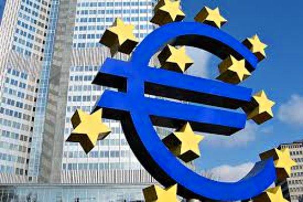 2. Avrupa Birliği'nden Avrupa Merkez Bankası'nın rolünün, onun devleti ve kamu yatırım programlarını finanse edecek şekilde değiştirilmesini talep etmek