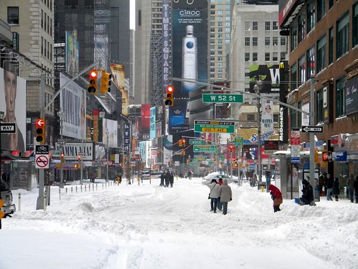 New York Tarihin En Büyük Kar Fırtınasına Hazırlanıyor