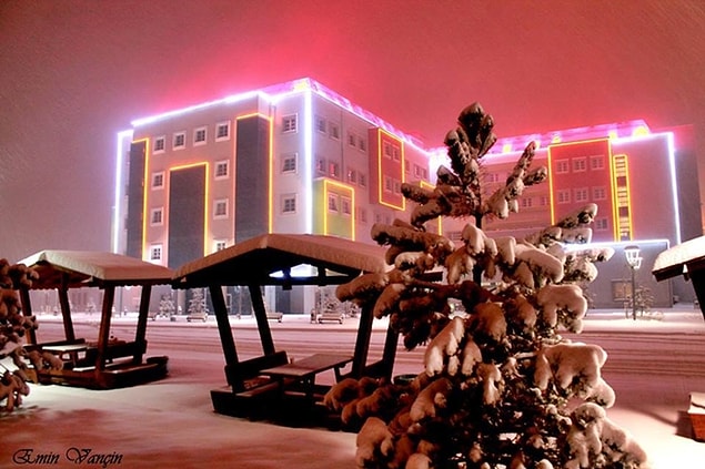4. Evet burası Karabük Üniversitesi, her şey derken her şeyden bahsediyoruz :)