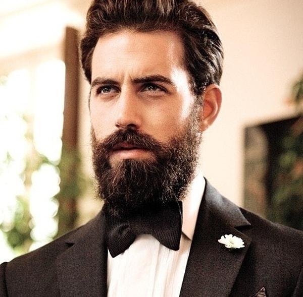 13. Diğer erkekler sakallı bir erkeğe saygı gösterir.