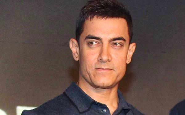 9. Aamir Khan hangi 5'lik yaş dilimine yakındır?
