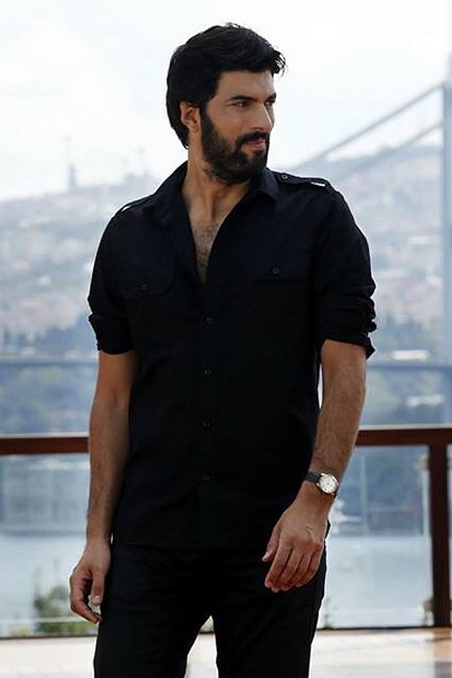 16. Türkiye'nin Yıldızları yarışmasından sonra epey yol alan Engin Akyürek.