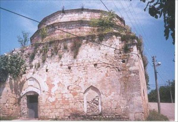 6. Şerbetdar Hasan Paşa Camii