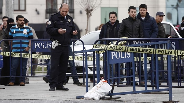 Taksim'de Polise Silahlı Saldırı