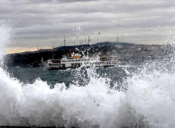 İstanbul'da Bütün Vapur Seferleri İptal