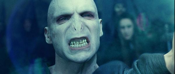 24. Voldemort aşktan nefret eder.