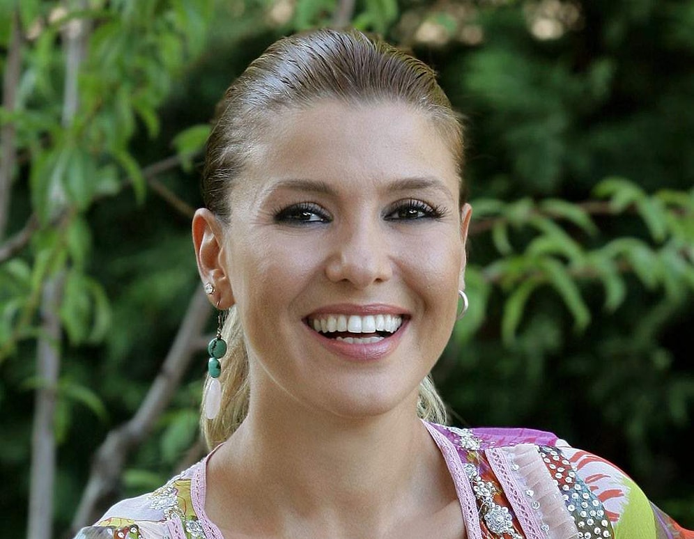 Gülben Ergen’den Atatürk’ü Eleştiren Kitaba Övgü Gafı