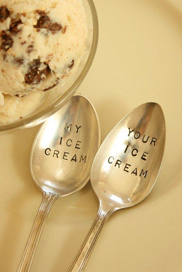 18. Klasik bir dondurma kaşığı, onunlayken dondurmanızı kürekle yemeyin diye.