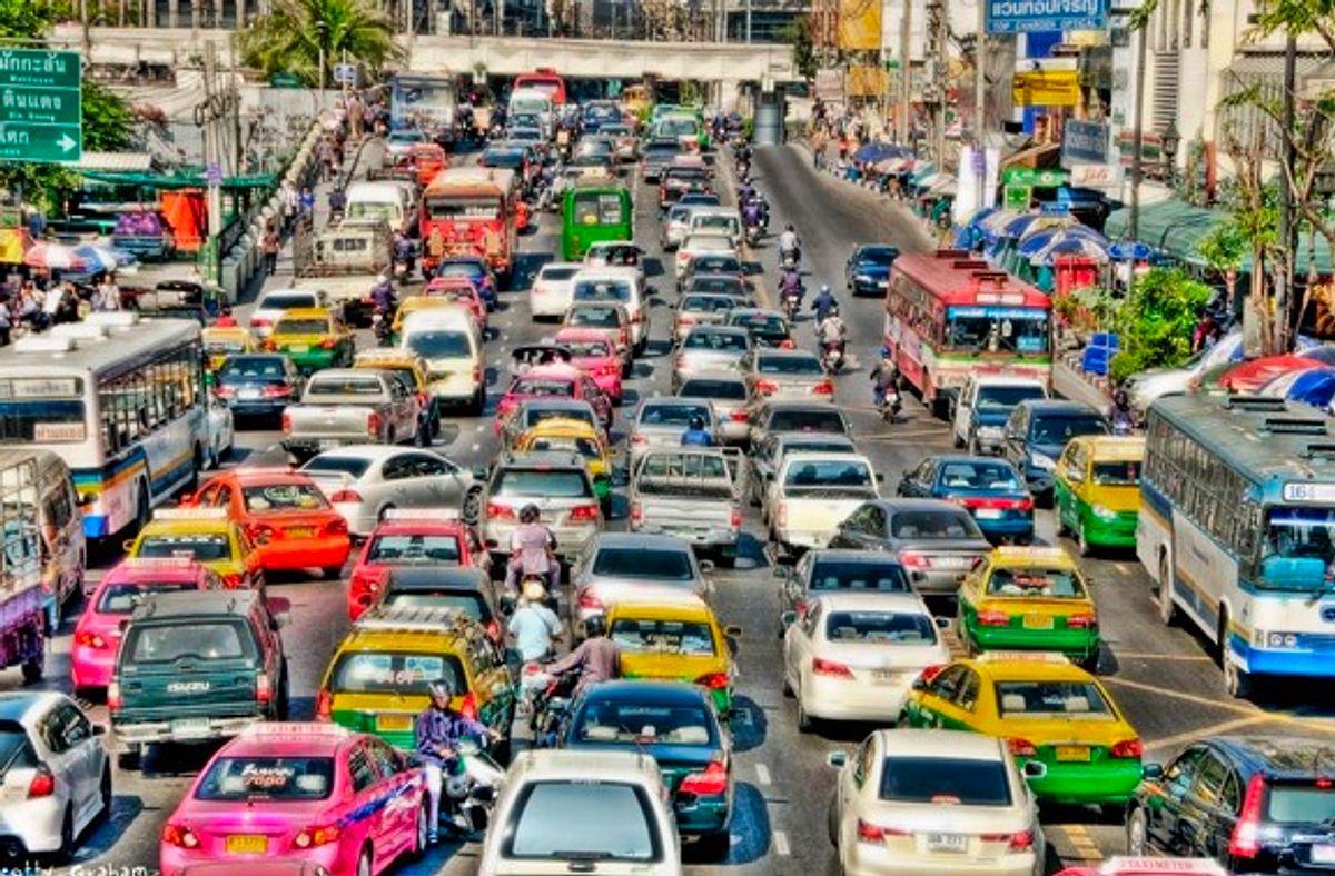 Едем в бангкок. Дороги Бангкок Бангкок дороги. Бангкок трафик. Пробки в Тайланде. Тайланд пробки на дорогах.