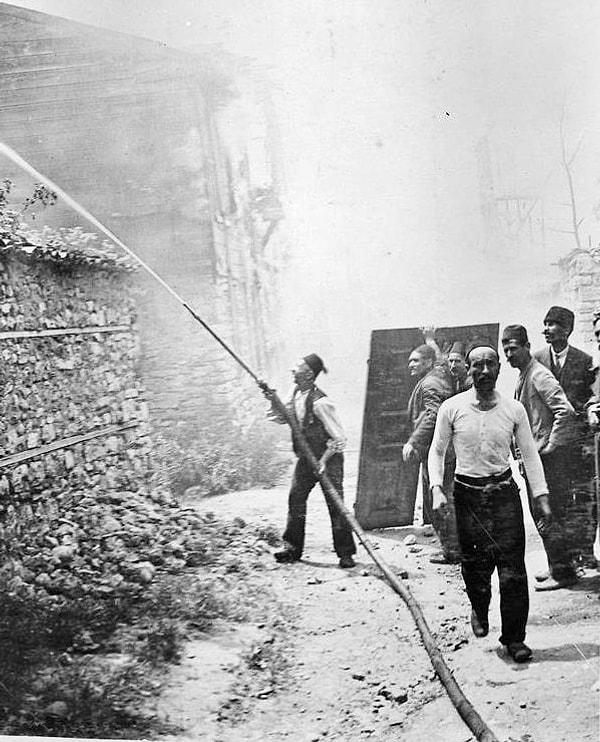33. İstanbul'da 1919 yılında yaşanan bir yangın