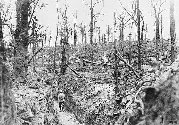22. I. Dünya Savaşının En Kanlı Muharebelerinden Biri Olan Somme'nin Yaratığı Yıkım, Fransa Yıl 1916