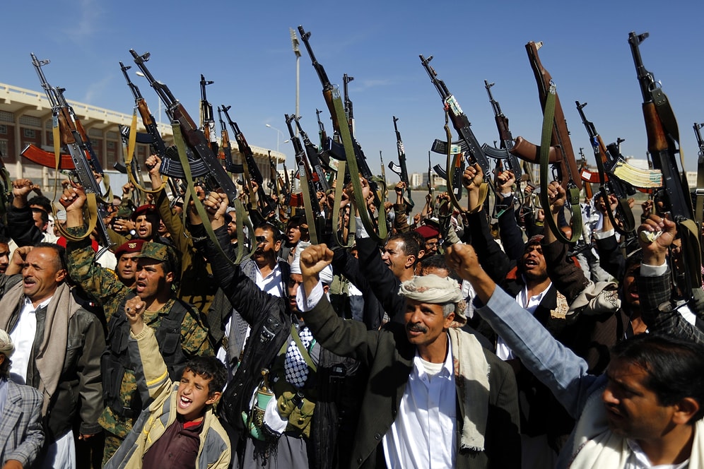 Yemen'de Husiler Yönetime El Koydu