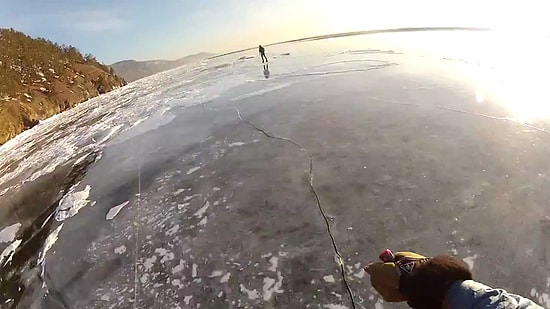 Donmuş Göl Üzerinde Kayak Yapan Adamın Hazin Sonu