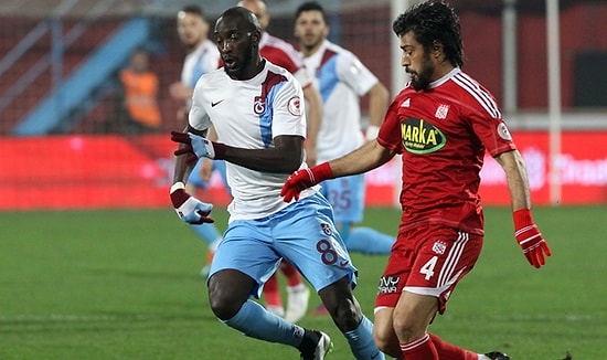 Avni Aker'de Son Dakika Sürprizi