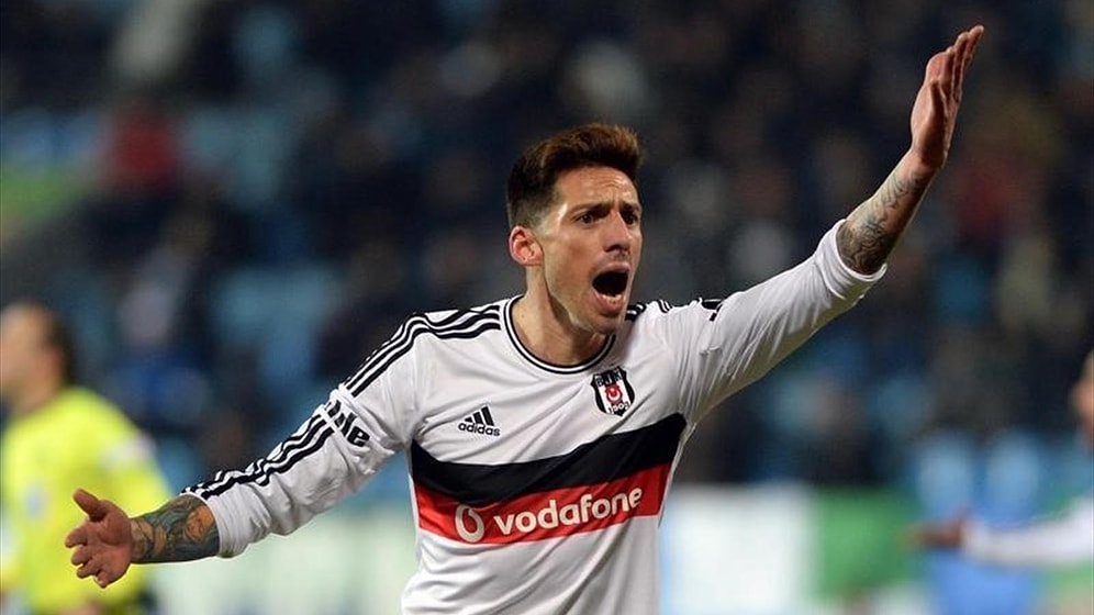 Beşiktaş Taraftarından Jose Sosa'ya Beste
