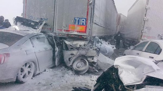 TEM'de Zincirleme Trafik Kazası: 1 Ölü