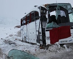 Yolcu Otobüsü Devrildi: 1 Ölü, 15 Yaralı