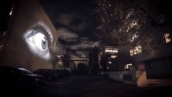 Sokağa Koyulan Kocaman Bir Açma-Kapama Düğmesi ile Şehrin Gerçek Yüzünü Göstermek