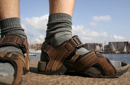 14 Şubat Öncesi Son Çıkış: Sevgililer Günü'nde Hediye Almak İstemeyenler İçin 14 Ayrılık Bahanesi