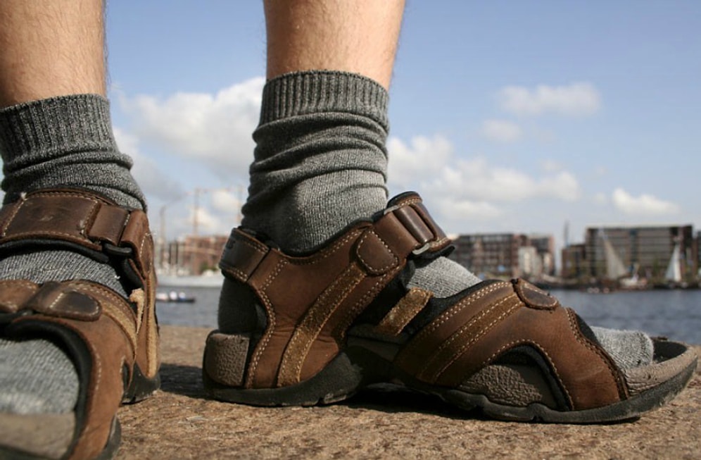 14 Şubat Öncesi Son Çıkış: Sevgililer Günü'nde Hediye Almak İstemeyenler İçin 14 Ayrılık Bahanesi