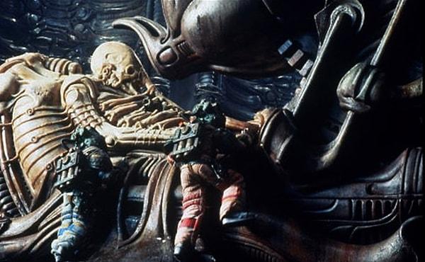 4. Alien – Yaratık (1979)  ( Ridley Scott)