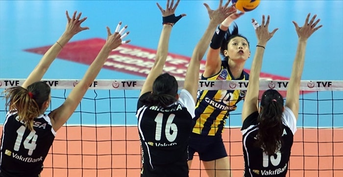 Vakıfbank, Fenerbahçe'yi Devirdi