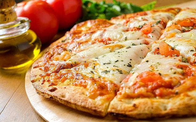 Pizzanın Yeryüzünün En Lezzetli Yiyeceği Olduğunu Bilenlere 10 Pizza Tarifi