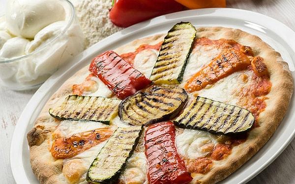 Izgarası bir, pizzası iki güzel: Izgara sebzeli pizza