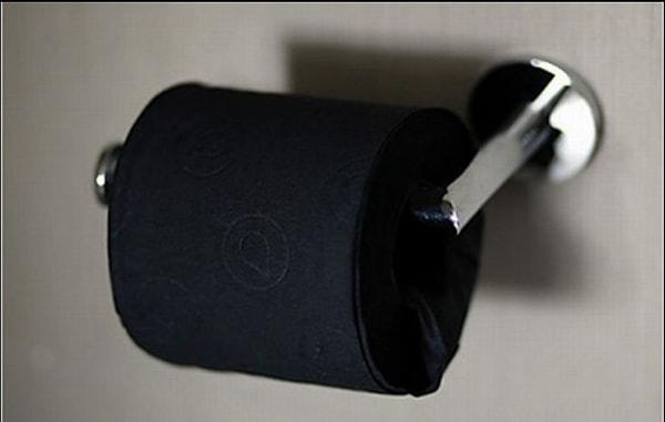 6. Siyah Tuvalet Kağıdı (65 TL)