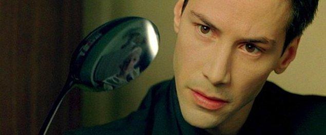 13. The Matrix (1999, Wachowski Kardeşler)