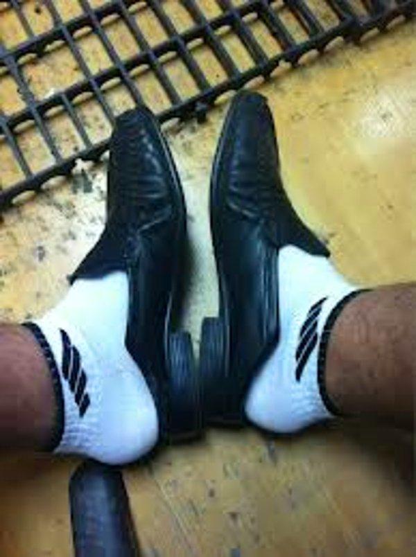 3. Kundura ayakkabı altına soket çorap giymeyin.