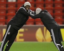 Demba Ba Liverpool Maçında Sahada!