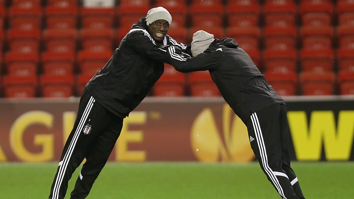 Demba Ba Liverpool Maçında Sahada!