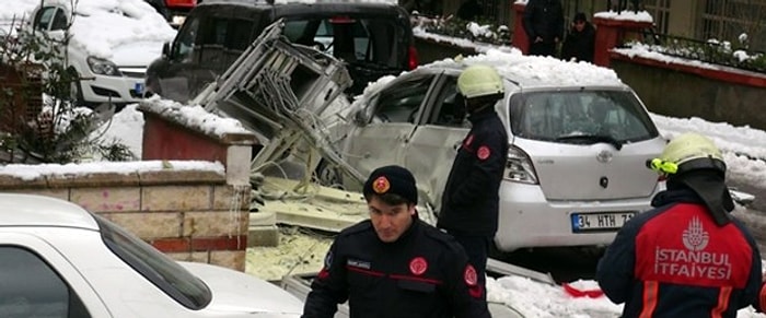 Kadıköy'de Patlama: Araçlar ve İş Yerleri Zarar Gördü