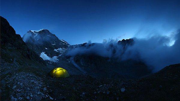 14. Arolla, 2,400m Valais Alpleri, İsviçre