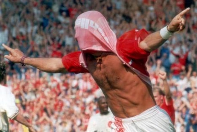 26. Formayı kafaya geçirmeli gol sevincinin mucidi Ravanelli