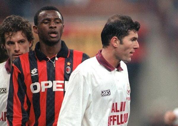 27. Milan'lı Patrick Vieira, Bordeaux'lu Zidane ve Zidane'ın yeni yeni kelleşmeye başlayan kafası