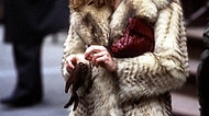 Carrie Bradshaw'ın 2015 Modasını Önceden Gördüğünün 8 Kanıtı