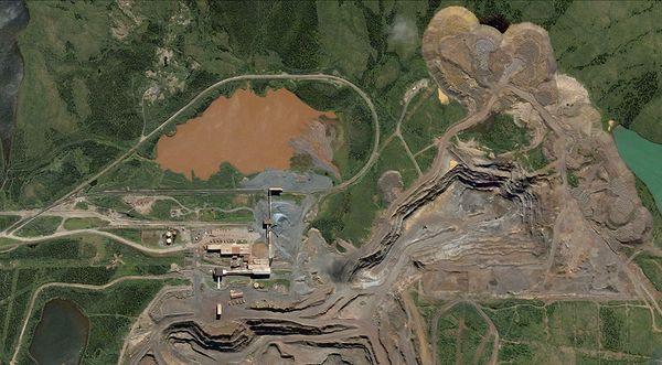 31. Labrador'daki Wabush madenleri, demir madeni ve açık arazi.